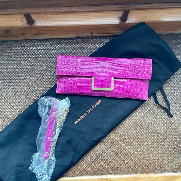 Maria Oliver Fuchsia Gracia Crocodile Clutch Bag with Detachable Shoulder Chain - Picture 3 of 7